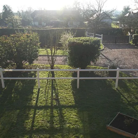 Le Pressoir בית אירוח Beaumesnil (Eure)