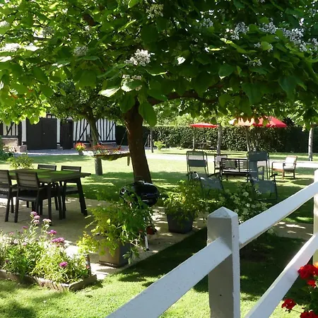 Le Pressoir Homestay